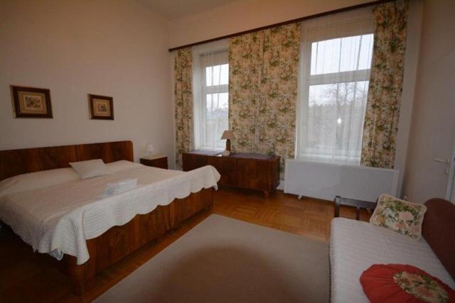 Vienna Holiday Apartments ภายนอก รูปภาพ