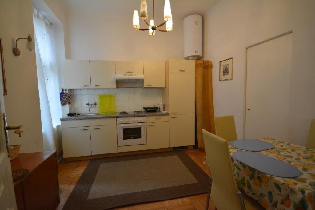 Vienna Holiday Apartments ภายนอก รูปภาพ